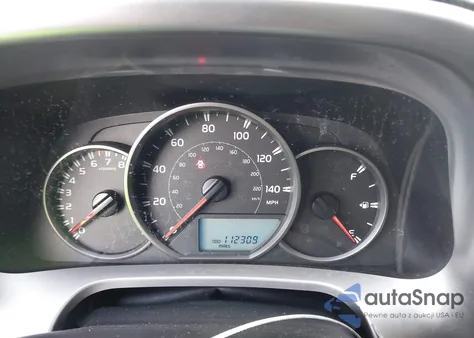 2016 Toyota Rav4 Le z USA, uszkodzony, nr VIN JTMZFREV5GJ073321